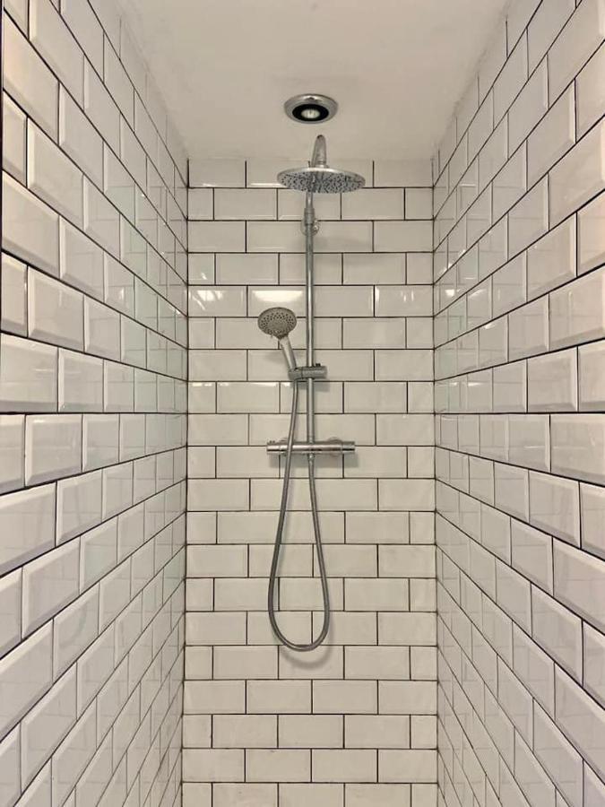 Bank House Apartments Stafford Town Centre المظهر الخارجي الصورة